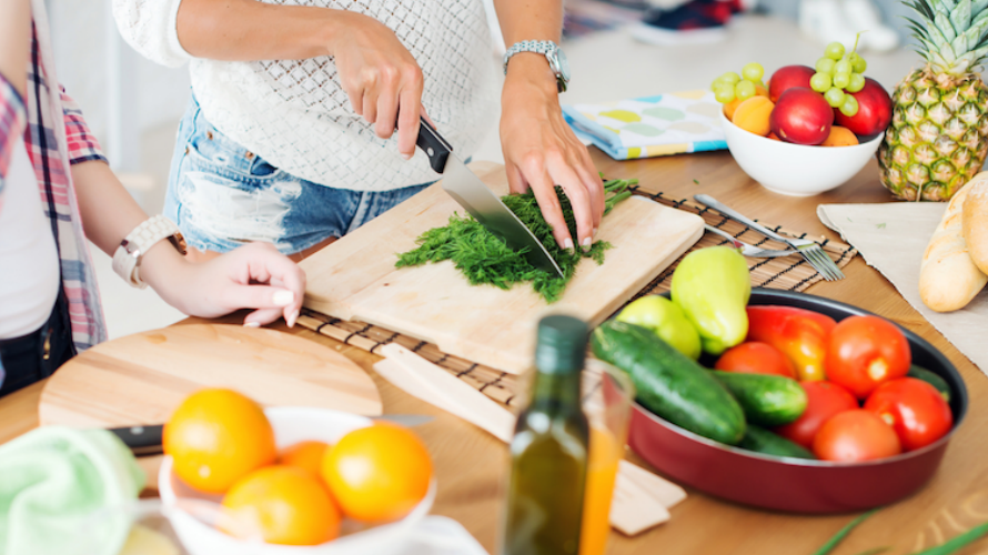 Top Anti-Inflammatory Foods to Add to Your Diet in 2024