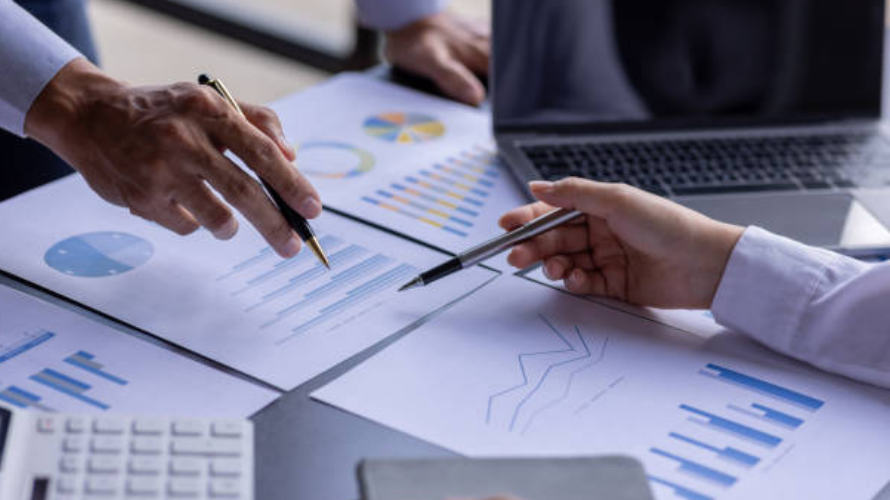 How to Diversify Your Portfolio: Proven Tactics for Minimizing Risk