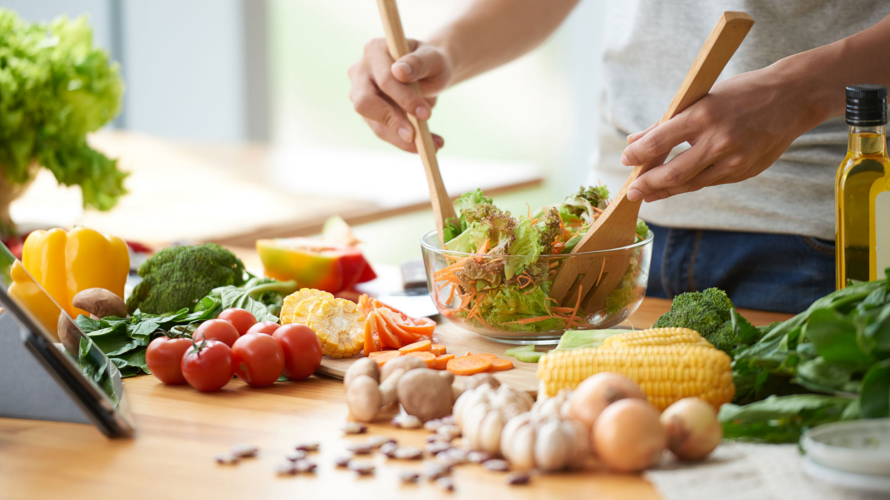 How to Eat Healthy Without Breaking the Bank: A Guide for 2024